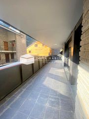 Flat in Soldeu-Incles. Acogedor piso con gran terraza junto al vall dincles