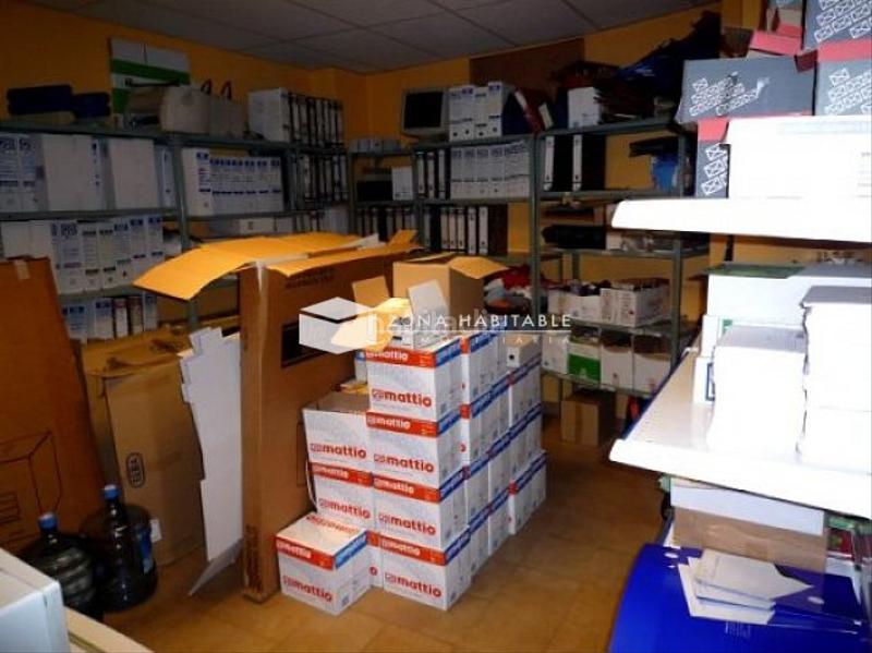 Foto e2b635be-4394-4000-90bc-bdc56e5ecc3d. Business premise with heating in Encamp Encamp