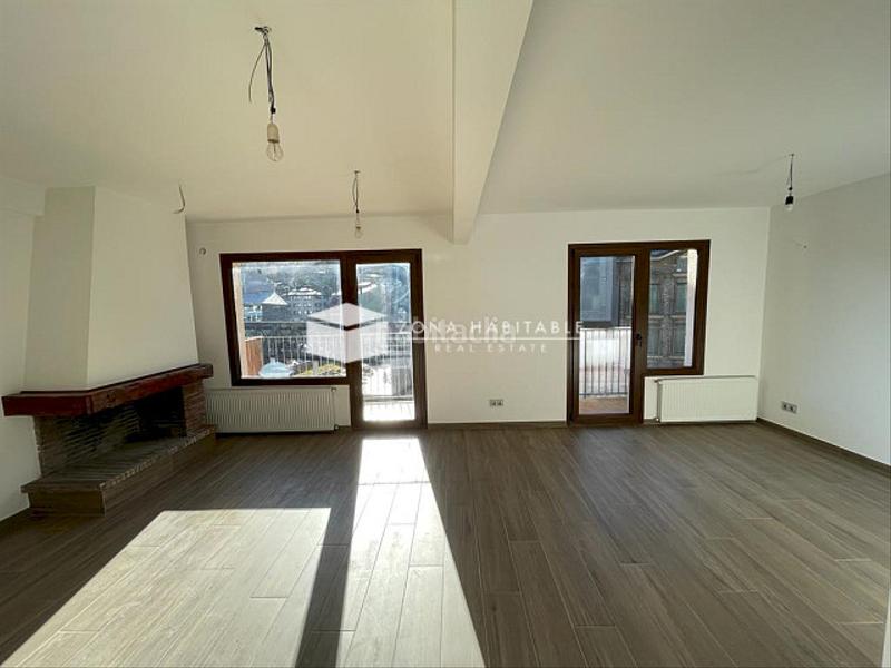 Foto 4da82f6d-53f8-43ea-ba5d-e0324909f896. Ático  dúplex reformado en el centro en La Massana La Massana