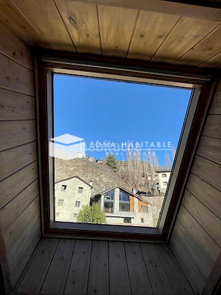 Foto 4f942101-73d6-4ff7-812f-9f590851b91f. Ático  dúplex reformado en el centro en La Massana La Massana