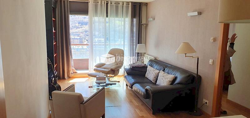 Foto 7dc9256f-922d-48aa-a4a9-01457f42345c. Appartement avec chauffage parking dans Vila Encamp