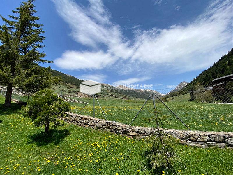 Foto ee7cd0dd-e7e1-4c49-ae01-a55aa35795b4. Àtic amb calefacció aparcament a Soldeu-Incles Canillo