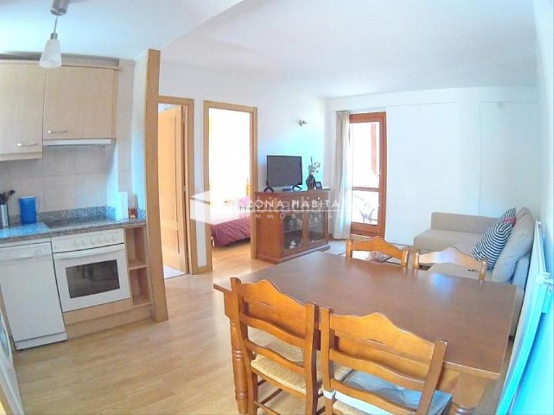 Foto 676720af-4e60-4952-97dd-de4e12da24fc. Location appartement avec chauffage parking dans Soldeu-Incles Canillo