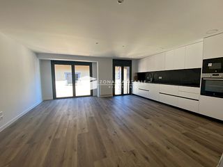 Lloguer Pis a Els Vilars d´Engordany. Espacioso piso de obra nueva de tres habitaciones cerca de calde