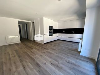 Lloguer Pis a Els Vilars d´Engordany. Piso moderno de dos habitaciones en una planta alta de escaldes