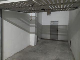 Miete Motorradparkplatz in Tordera. Garaje cerrado y trastero.