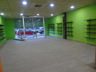 Local Comercial a Tordera. Local para entrar todo reformado