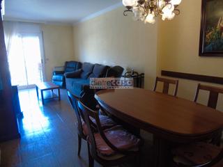 Pis a Tordera. Piso con suite, 2 baños, 3 habitaciones, balcón.
