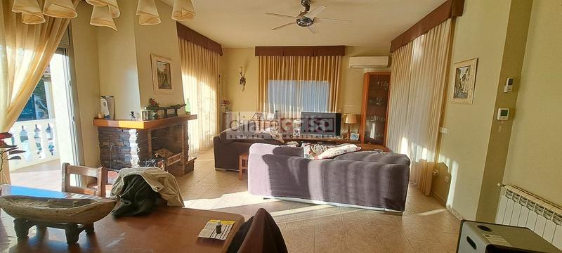 Foto 39c4a249-567b-4340-8dc3-31c7509379f7. Chalet casa con piscina preciosa en La Goba Vidreres