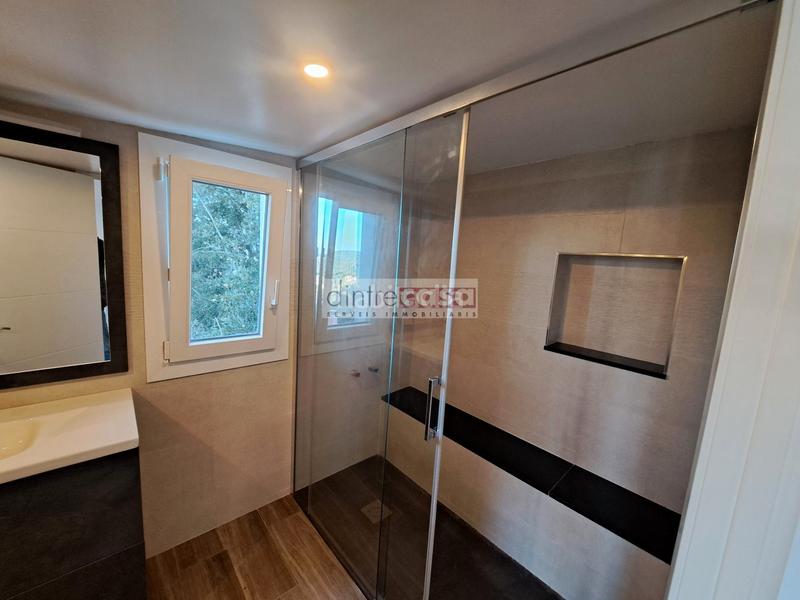 Foto 4594e7e1-e2d3-411a-88b2-b9a96e8ed7d5. Casa amb xemeneia calefacció a Palafolls