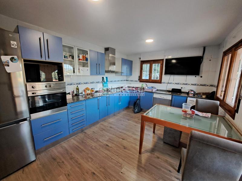 Foto 9ece0d9b-35d2-469c-9160-3099741df8aa. Casa amb xemeneia calefacció a Palafolls