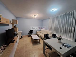 Etagenwohnung in Sant Pere. Oportunidad, piso con balcón y patio.
