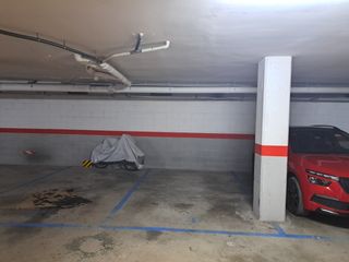 Rent Car parking in Tordera. Garaje de 12 metros