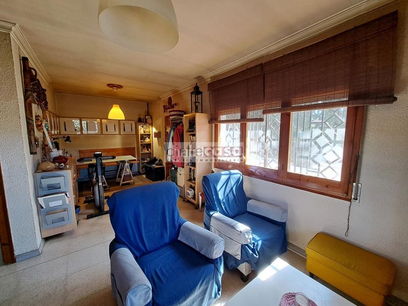Foto 4a323b8e-73a4-4002-983e-1c95c3b53e8d. Casa amb xemeneia aparcament a Niàgara Parc -Àgora Parc Tordera