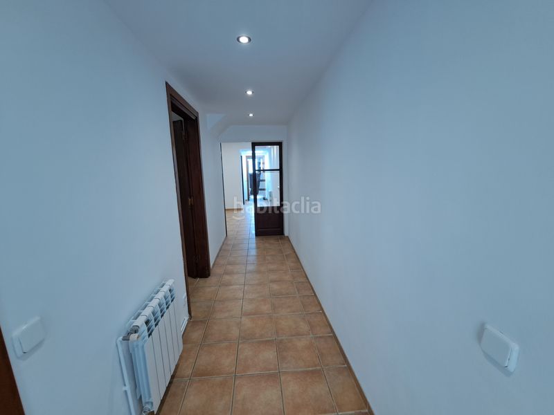 Foto 04b6b928-330d-4646-acbb-3251c45c8890. Casa aparellada amb xemeneia calefacció a Tordera Tordera