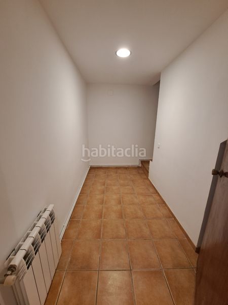 Foto 0590f1a3-837a-41c9-9ea1-329aca663655. Casa aparellada amb xemeneia calefacció a Tordera Tordera