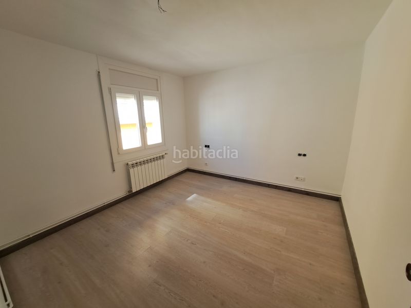 Foto 145b93bc-2187-43ba-b8a3-99c417772de8. Casa aparellada amb xemeneia calefacció a Tordera Tordera