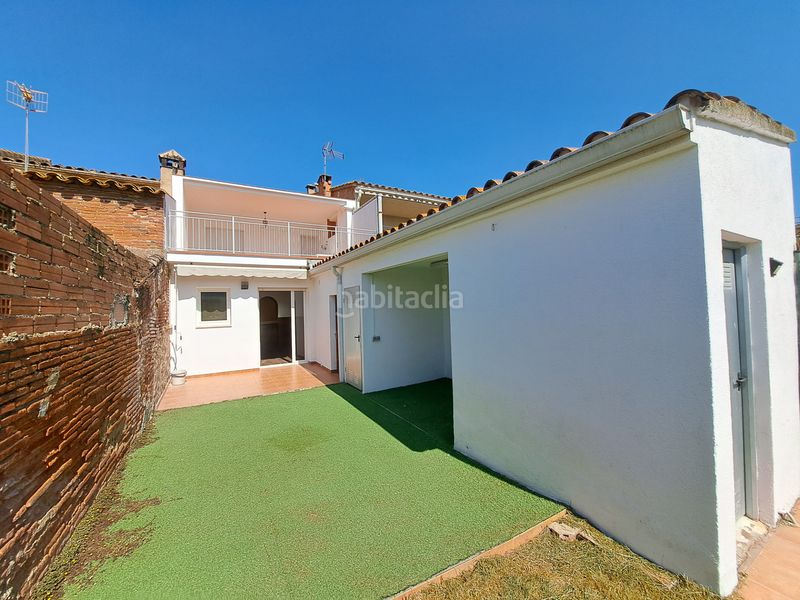 Foto 661e3a27-929e-4f90-a4ed-f269f238fc86. Casa aparellada amb xemeneia calefacció a Tordera Tordera