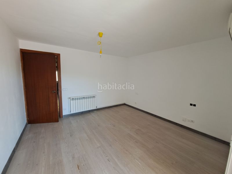 Foto de86215e-ca07-47d9-a978-f39905fb62bf. Casa aparellada amb xemeneia calefacció a Tordera Tordera