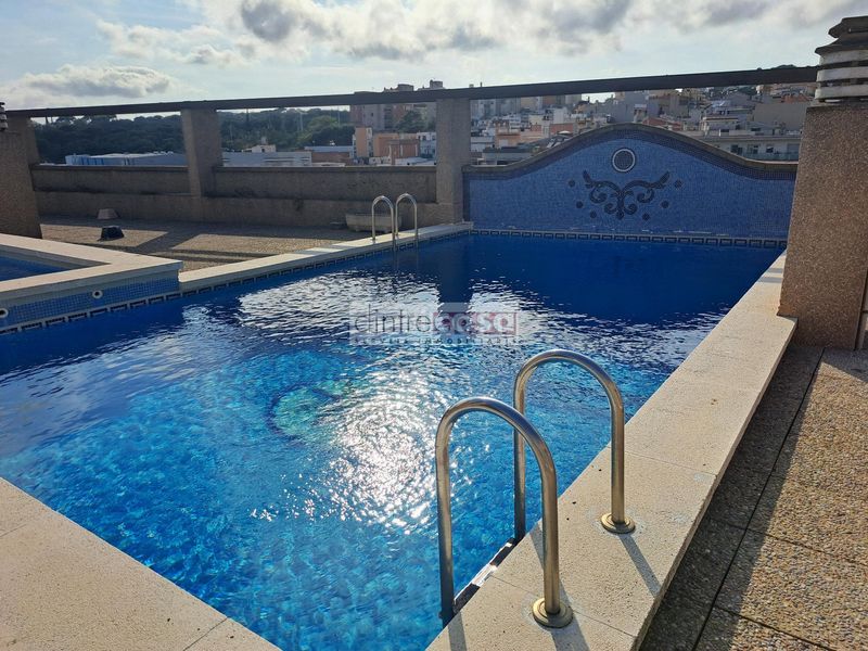Foto 934a7a11-0600-461a-b076-2ff5441d6b70. Pis amb calefacció piscina a Mont Ferrant-Joan Carles I Blanes