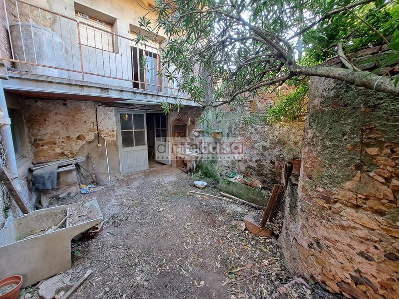 Foto 02904361-d658-44d7-93c7-3a7112f8b3a3. Casa adossada a Tordera Tordera