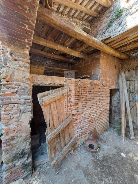 Foto 10c3c9d1-823d-41a7-8d47-6d7c2b6c4b02. Casa adossada a Tordera Tordera