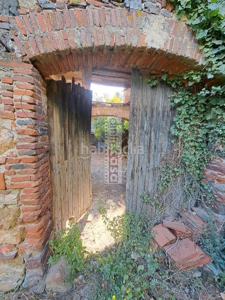 Foto cc4b1837-1410-4776-80fa-05985de147c6. Casa adossada a Tordera Tordera