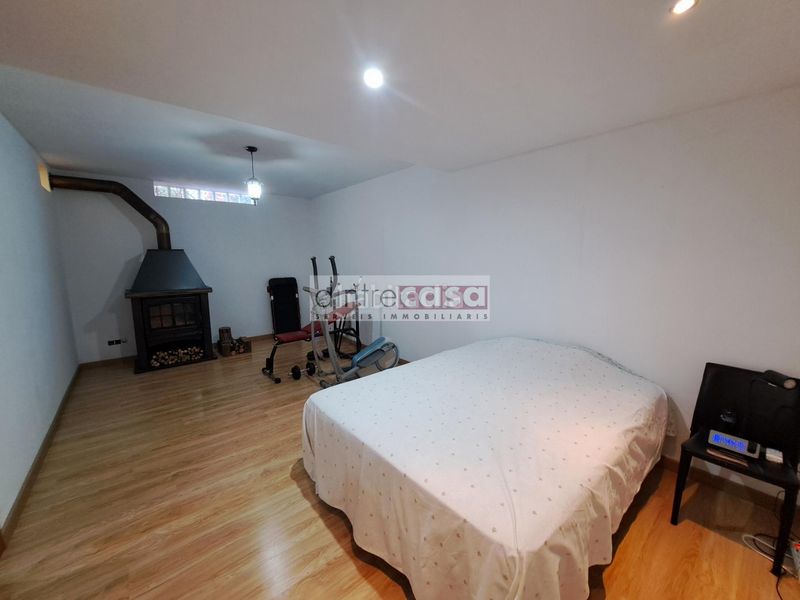 Foto 75f61809-a634-4d07-96bb-bf6bb37b6a53. Casa amb xemeneia calefacció aparcament piscina a Tordera