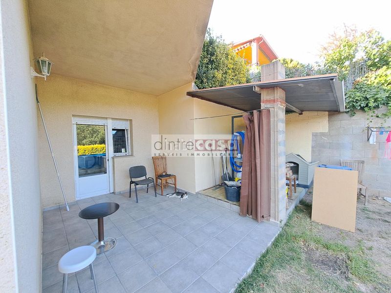 Foto 7840fd69-7eb7-453b-b2b0-4c3e5a2fae79. Casa amb xemeneia calefacció aparcament piscina a Tordera