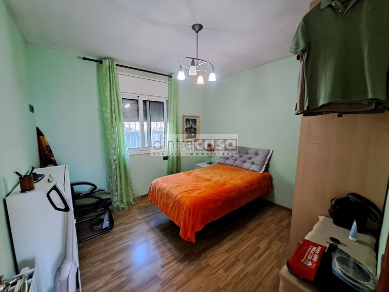 Foto dfb5d81a-c8ba-4921-bdca-b8e211df6ec8. Casa amb xemeneia calefacció aparcament piscina a Tordera
