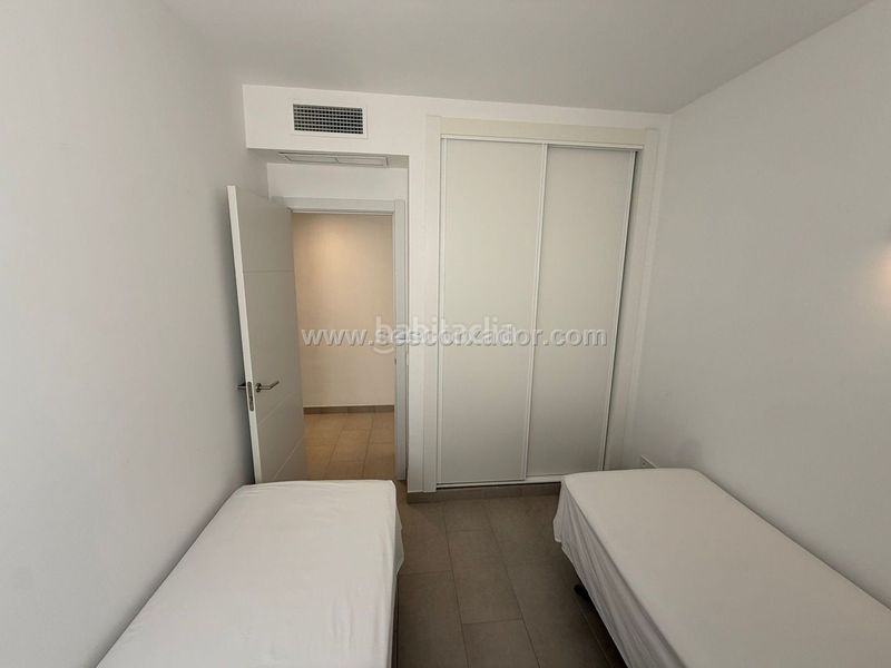 Foto 5fac16b7-2bbd-4116-b768-82f123fc9339. Planta baixa amb piscina a Es Camp de Mar Andratx