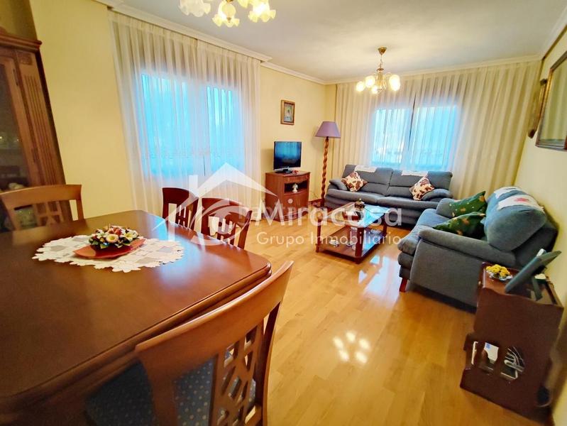 Foto 5f63cd47-328b-4ec4-b165-376ebcc14269. Planta baixa amb calefacció piscina a Sevilla la Nueva