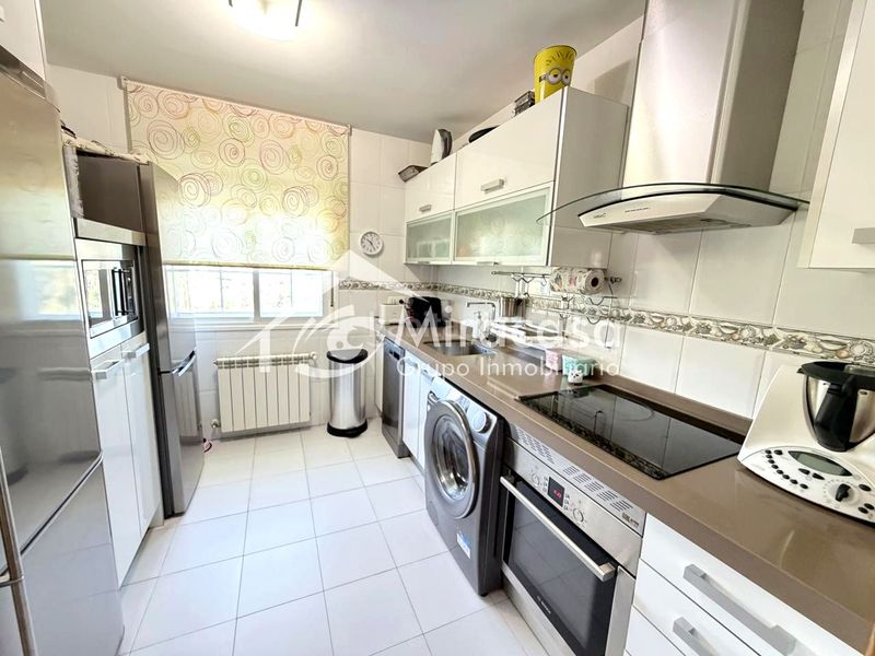 Foto 63cfe1fe-5d27-457a-ae72-90882be73a01. Maison avec chauffage parking piscine dans Ambite