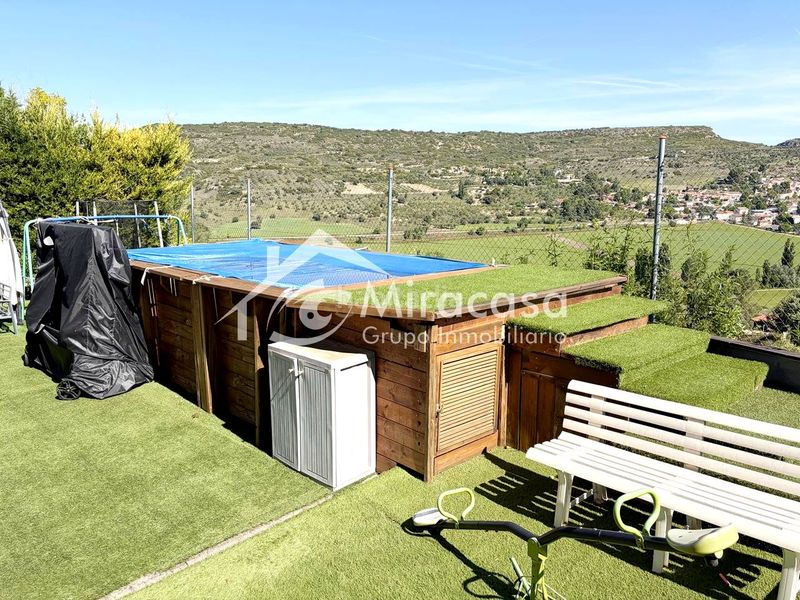 Foto 8ed062aa-53ff-4703-8801-ce70f0adfb21. Maison avec chauffage parking piscine dans Ambite