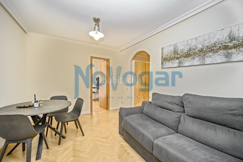 Foto e19ea356-7bfa-48c5-947c-fa2a2090dc2f. Pis a calle de berrocal 3 a Butarque Madrid