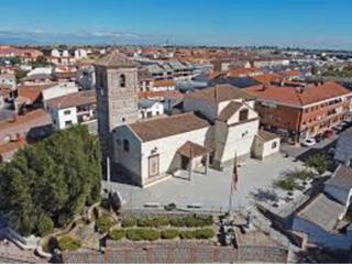 Chalet à Viso de San Juan (El). Inmo 3 vende chalet adosado con 4 dormitorios en el viso de san