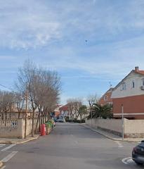 Xalet a Numancia de la Sagra. Inmo 3 vende chalet independiente de 4 dormitorios en numancia d