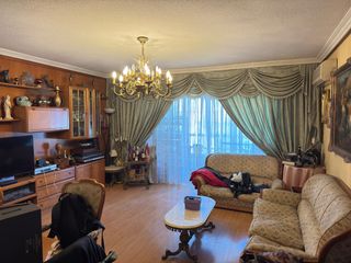 Flat in Villayuventus-Renfe. Piso 4 dormitorios 2 baños