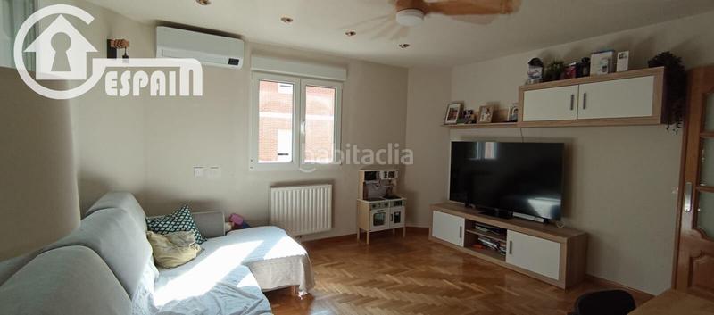 Foto 908776bd-9b73-483e-8953-e23a8b665ab6. Piso  amplio, reformado con 3 dormitorios, dos baños y trastero en Madrid