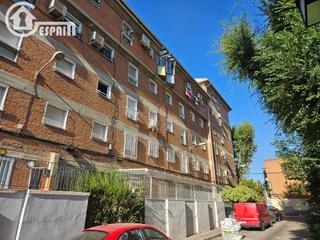 Etagenwohnung  Calle aguilar del rio. Gespain las aguilascarabanchel!  vende en exclusiva.