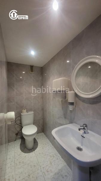 Foto bdcf5fb6-d3ba-4533-9858-d60149fb3f77. Piso  de esquina en parque europa,las aguilas, en Madrid