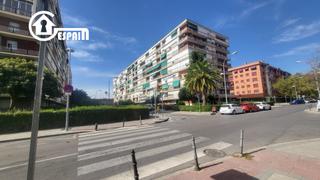 Etagenwohnung  Calle de la fuente del tiro. Piso de esquina en parque europa,las aguilas,madrid