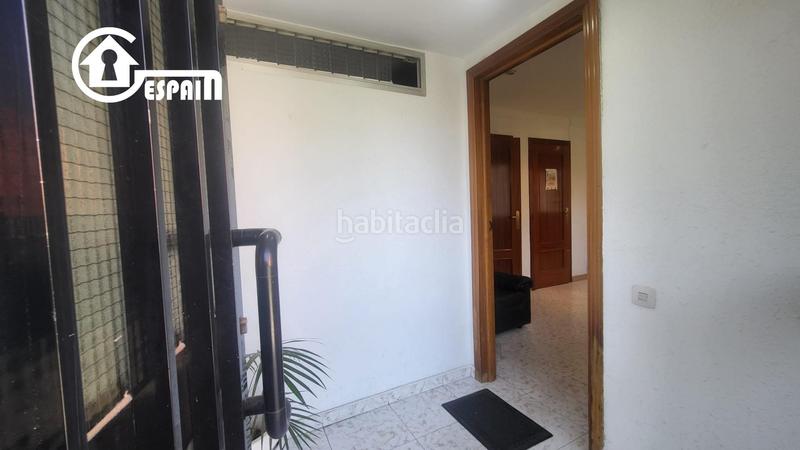 Foto f330e496-2f2b-4b6a-9b30-ef9aba9fba0b. Piso  de esquina en parque europa,las aguilas, en Madrid