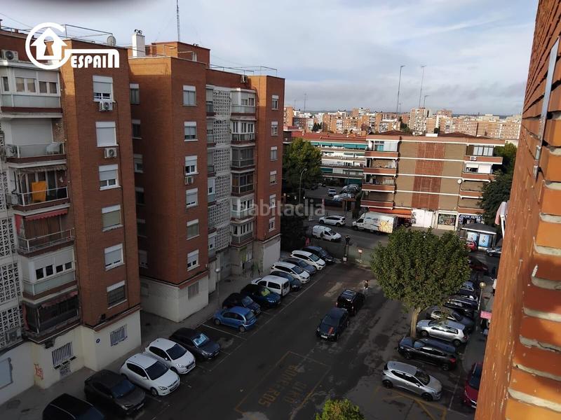 Foto b9f2632e-62ce-48c2-beec-52bda46f2dea. Location appartement avec chauffage parking dans Aluche Madrid