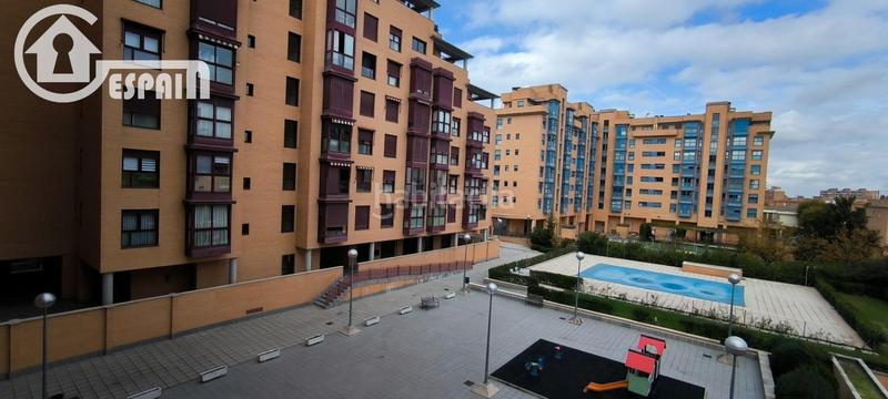 Foto 0a174983-5295-4299-8bce-d3100f3d22a4. Appartement avec chauffage parking piscine dans Cuatro Vientos Madrid