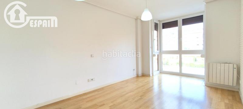 Foto 4f17cbe5-56c6-40b7-a3d3-538d21562700. Appartement avec chauffage parking piscine dans Cuatro Vientos Madrid