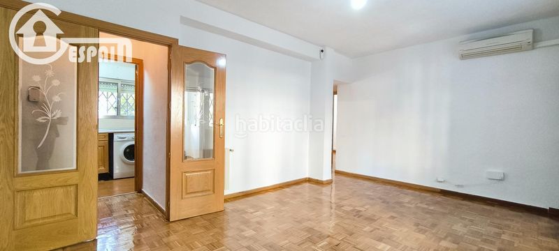 Foto 0a3943ba-69bf-410b-93e1-c9f125a6efa1. Pis amb calefacció a Las Águilas Madrid