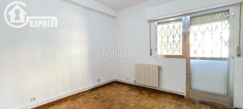 Foto 1e81b7e3-0621-4bb4-a8b4-52069743c2f7. Pis amb calefacció a Las Águilas Madrid