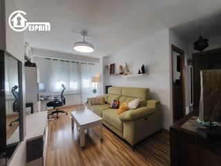 Pis  Calle fuente del tiro. Piso en venta en parque europa