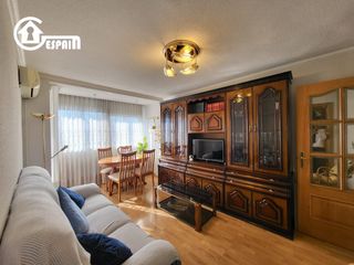 Pis  Calle fuente de lima. Piso en venta en parque europa